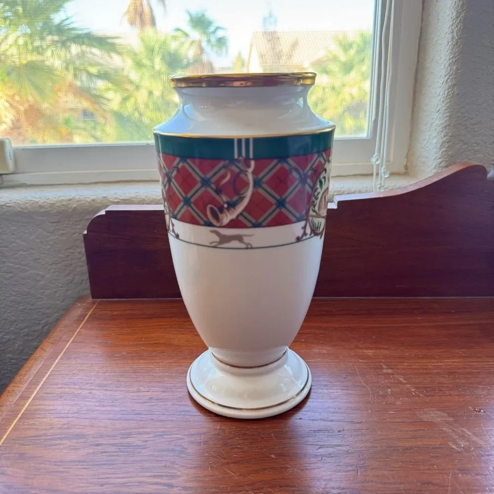 Vintage Noritake Royal Hunt White and Red Accent Vase
